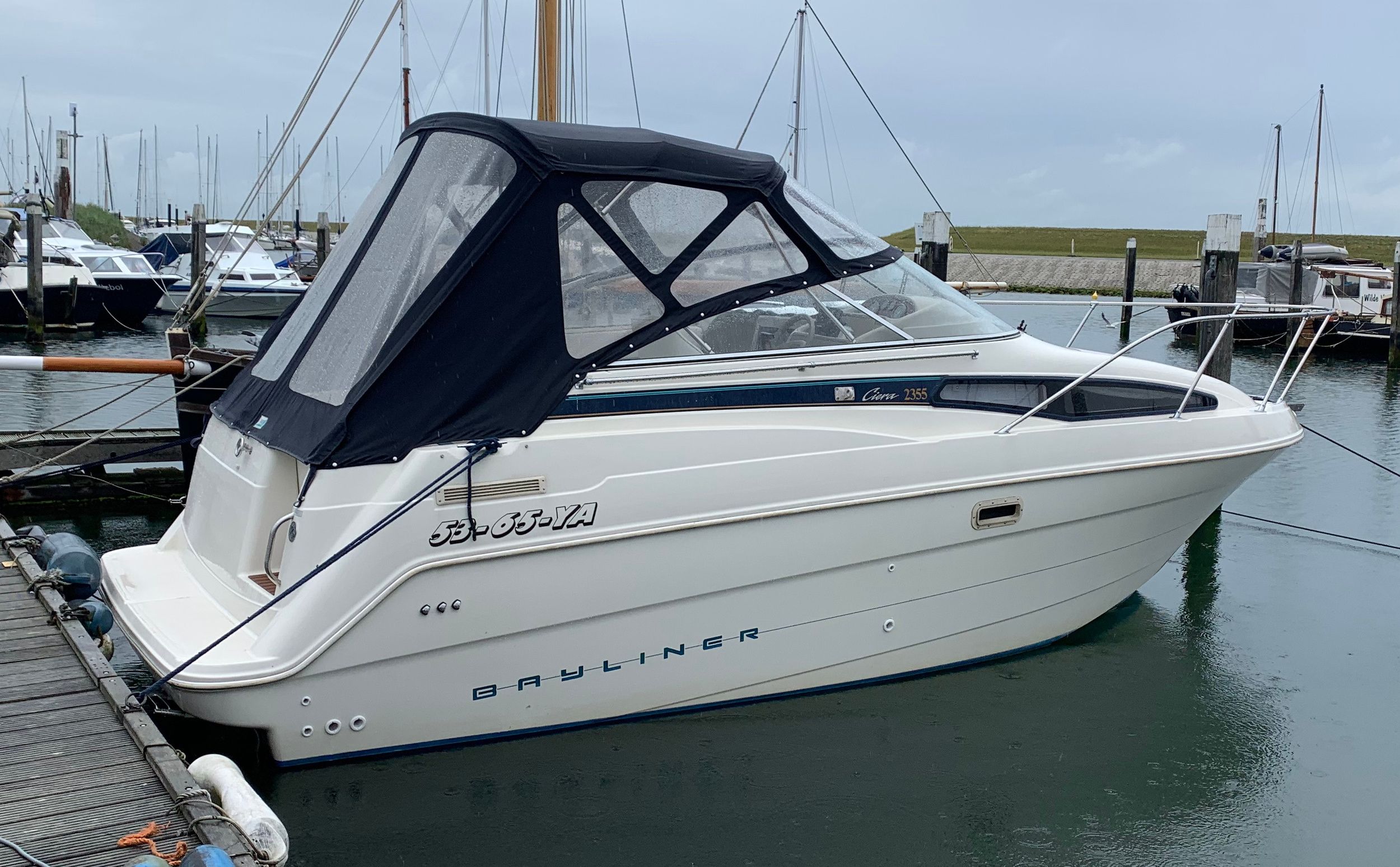 bayliner 2355 te koop